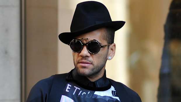 Dani Alves dispuesto a usar dispositivo de rastreo para salir en libertad